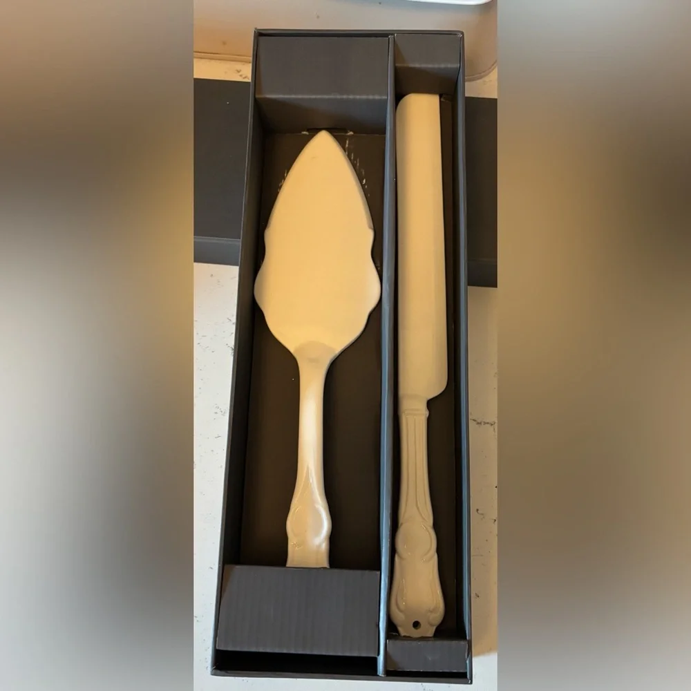 BHLDN Cream Cake Server and Knife Set